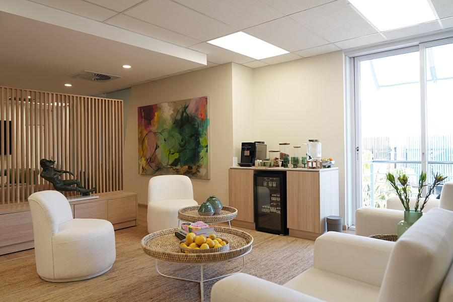 8 hormonal health clinic profile dr simone silver sep 2026